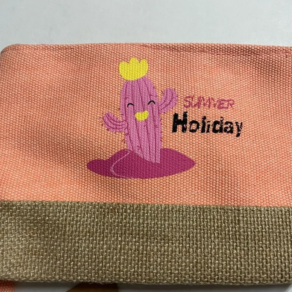 N/A cosmetic bag